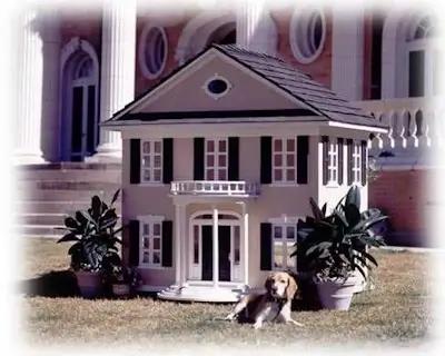 custom colonial style dog house